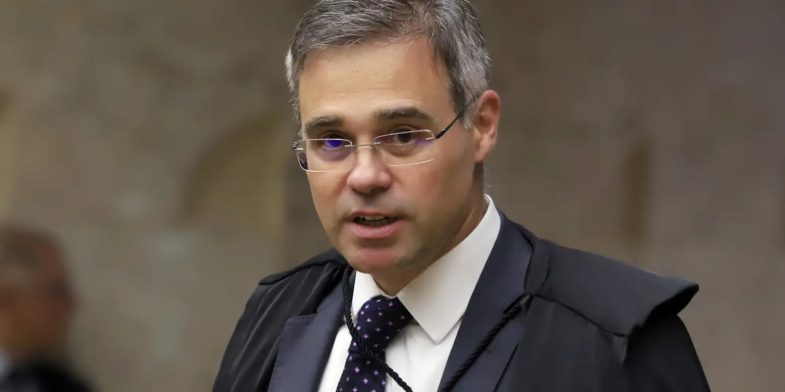 Investigação sobre Financiamento de Filme de Bolsonaro é Atribuída a André Mendonça no STF