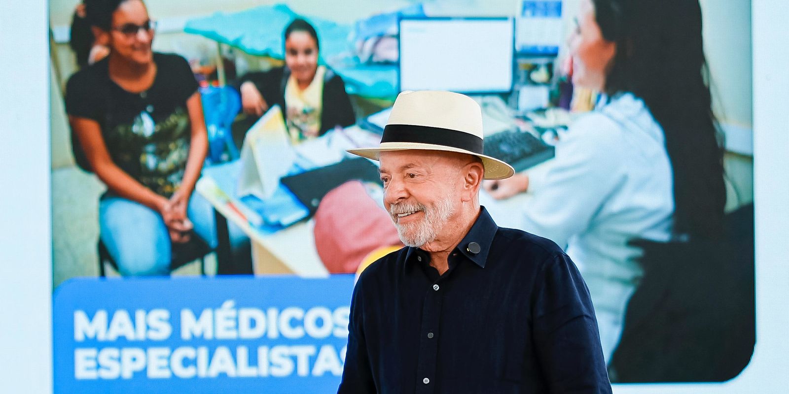 Lula Acusa Clã Bolsonaro de Influenciar Taxação dos EUA sobre o Pix
