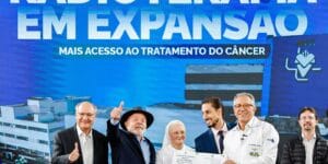 Lula Entrega Novos Equipamentos de Radioterapia em São Paulo