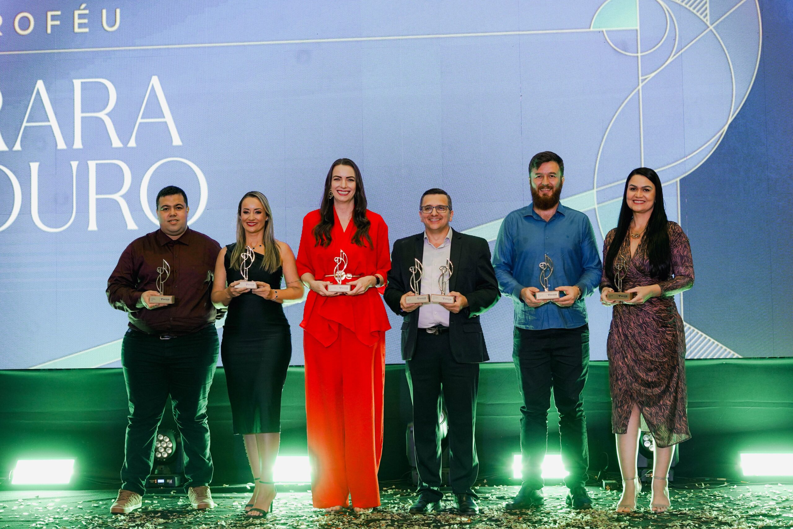 Troféu Arara de Ouro 2026: Reconhecimento às Agências da Sicoob Credisul