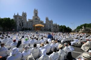 Religiosidade Popular e Compromisso com os Necessitados: A Mensagem do Papa Leão