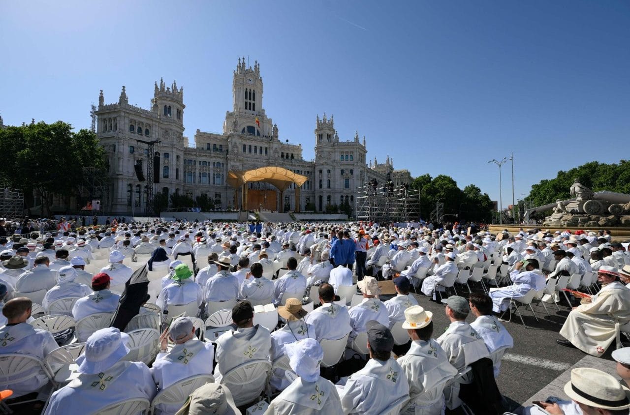 Religiosidade Popular e Compromisso com os Necessitados: A Mensagem do Papa Leão