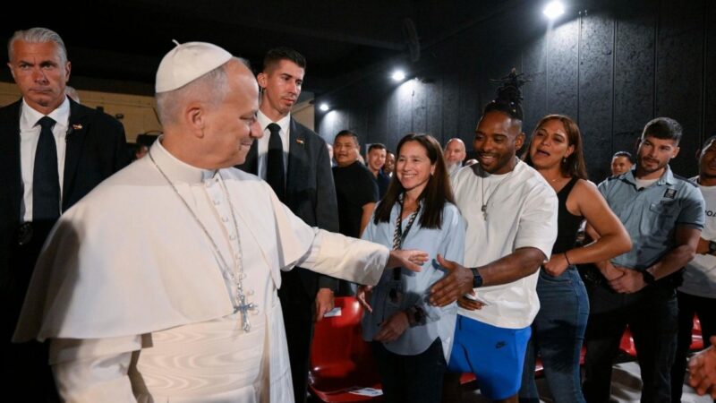Papa Francisco Enfatiza Dignidade Humana Durante Visita a Prisão em Barcelona