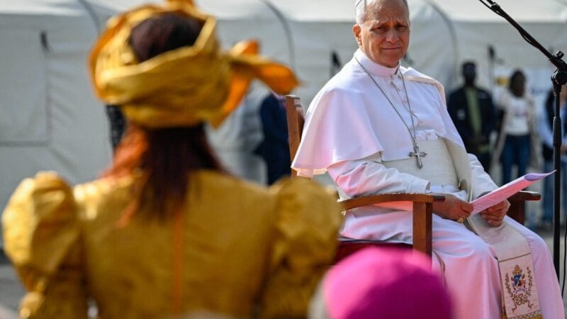 Papa Francisco Enfatiza a Importância da Dignidade Humana em Visita a Tenerife