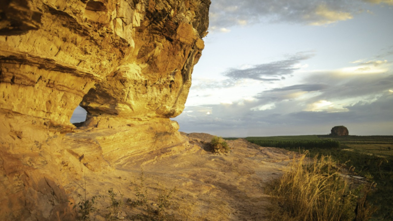 Descubra a Pedra Furada: Um Ícone Turístico do Jalapão