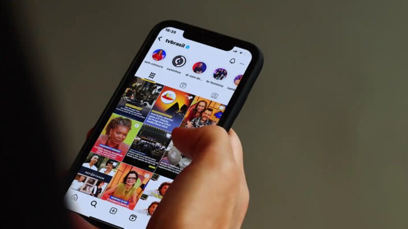 Impactos das Redes Sociais na Política Juvenil: Polarização e Isolamento