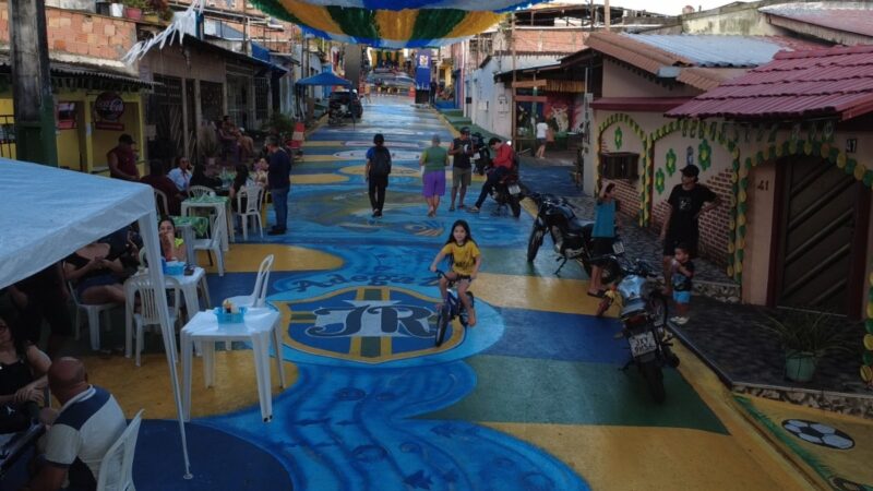 Manaus se Prepara para a Copa do Mundo: Ruas Decoradas e Festividades