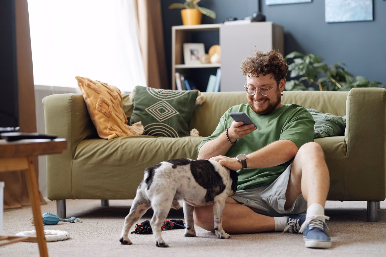 O Impacto das Redes Sociais no Bem-Estar Animal: Uma Análise Crítica