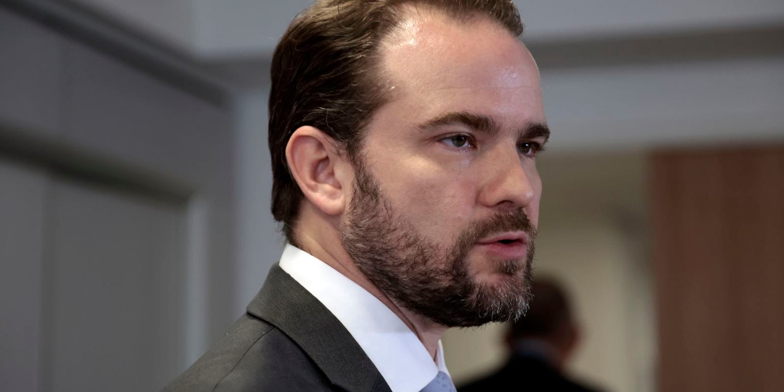Novo Desenrola Beneficia Mais de 6 Milhões de Pessoas, Afirma Dario Durigan