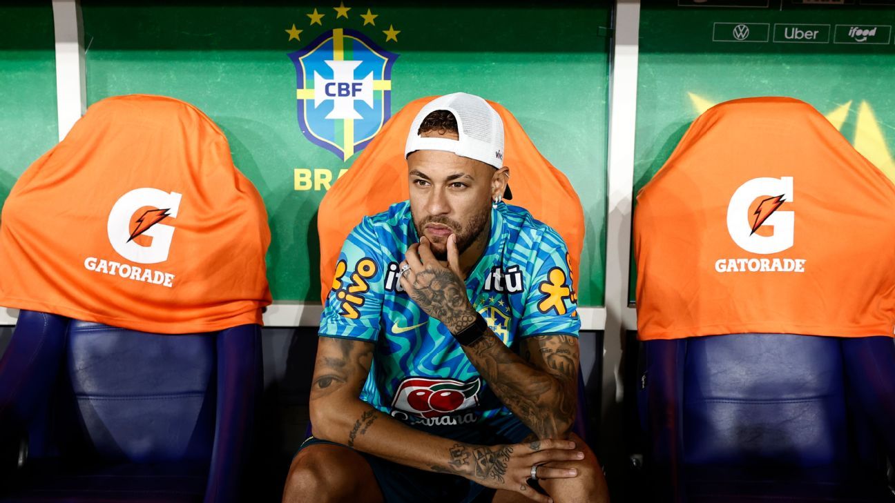 Ancelotti faz piada sobre o tema Neymar em coletiva