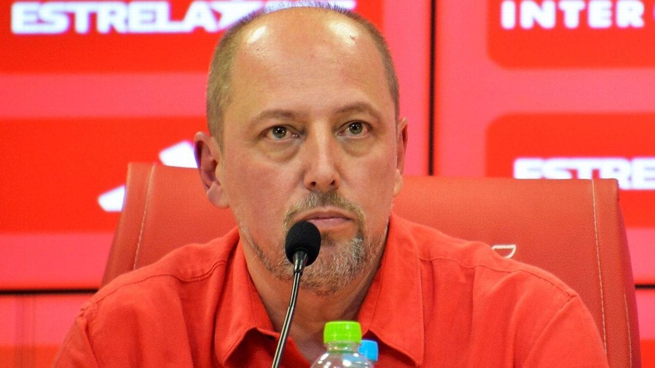 Presidente do Internacional Comenta Participação na Copa e Futuro do Clube
