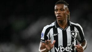 Análise do Caso Danilo e Implicações no Mercado de Transferências