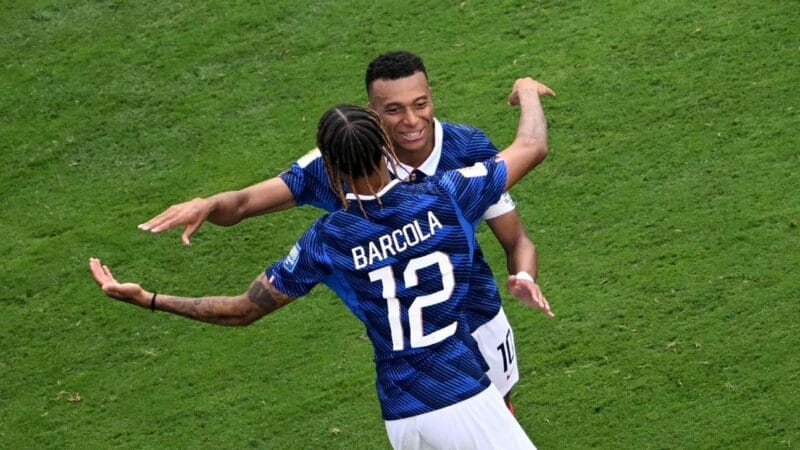 Mbappé brilha e França domina a Suécia em jogo convincente