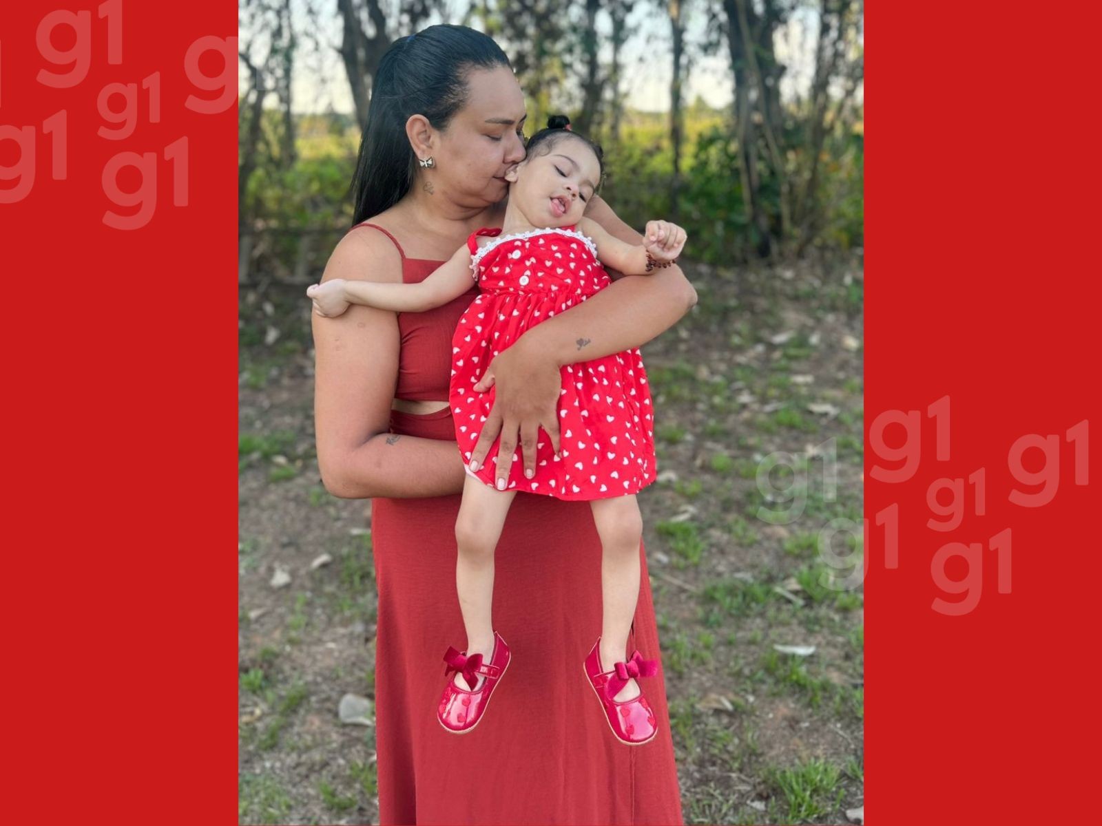 Mãe Acreana Arrecada Recursos Vendendo Doces para Tratamento da Filha no Rio de Janeiro