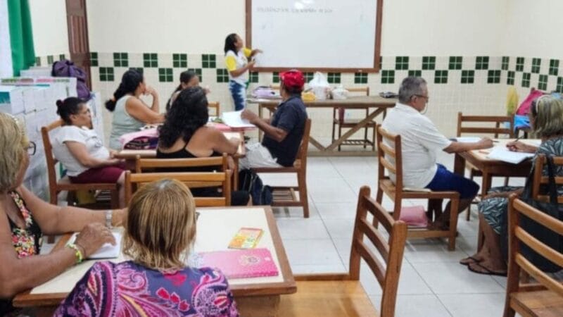 Queda do Analfabetismo no Acre: Um Olhar Sobre os Números e Desafios