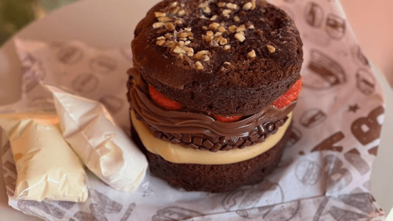 A Confeiteira Queren Apuque e o Sucesso do X-Bolo no Acre