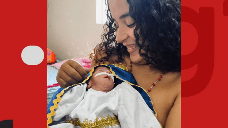 Alta emocionante: Bebê prematura deixa UTI vestida de Nossa Senhora Aparecida após 34 dias