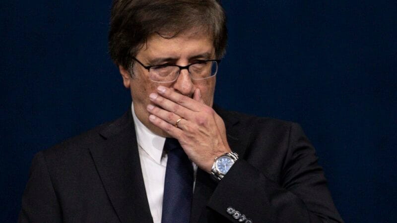 PGR Avalia Conduta de Bolsonaro em Caso de Arma Apreendida