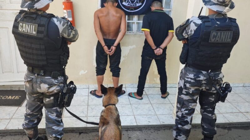 Operação policial em Bonfim resulta na prisão de jovens com drogas e munições
