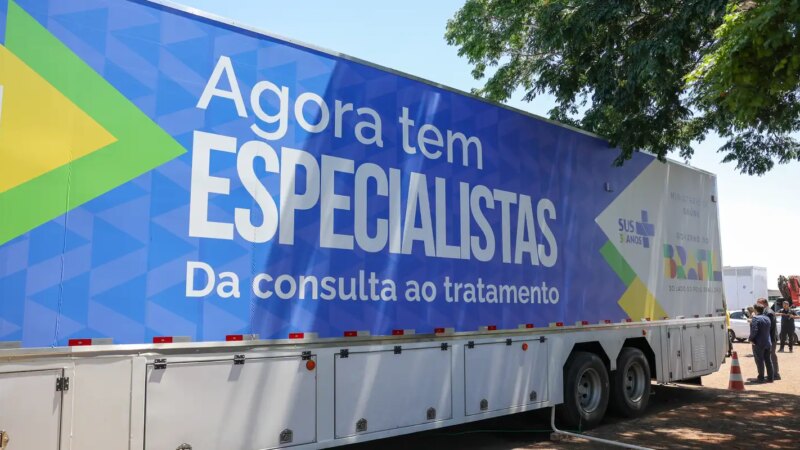 Carreta de Saúde da Mulher é Lançada em Manguinhos pelo Programa Agora Tem Especialistas