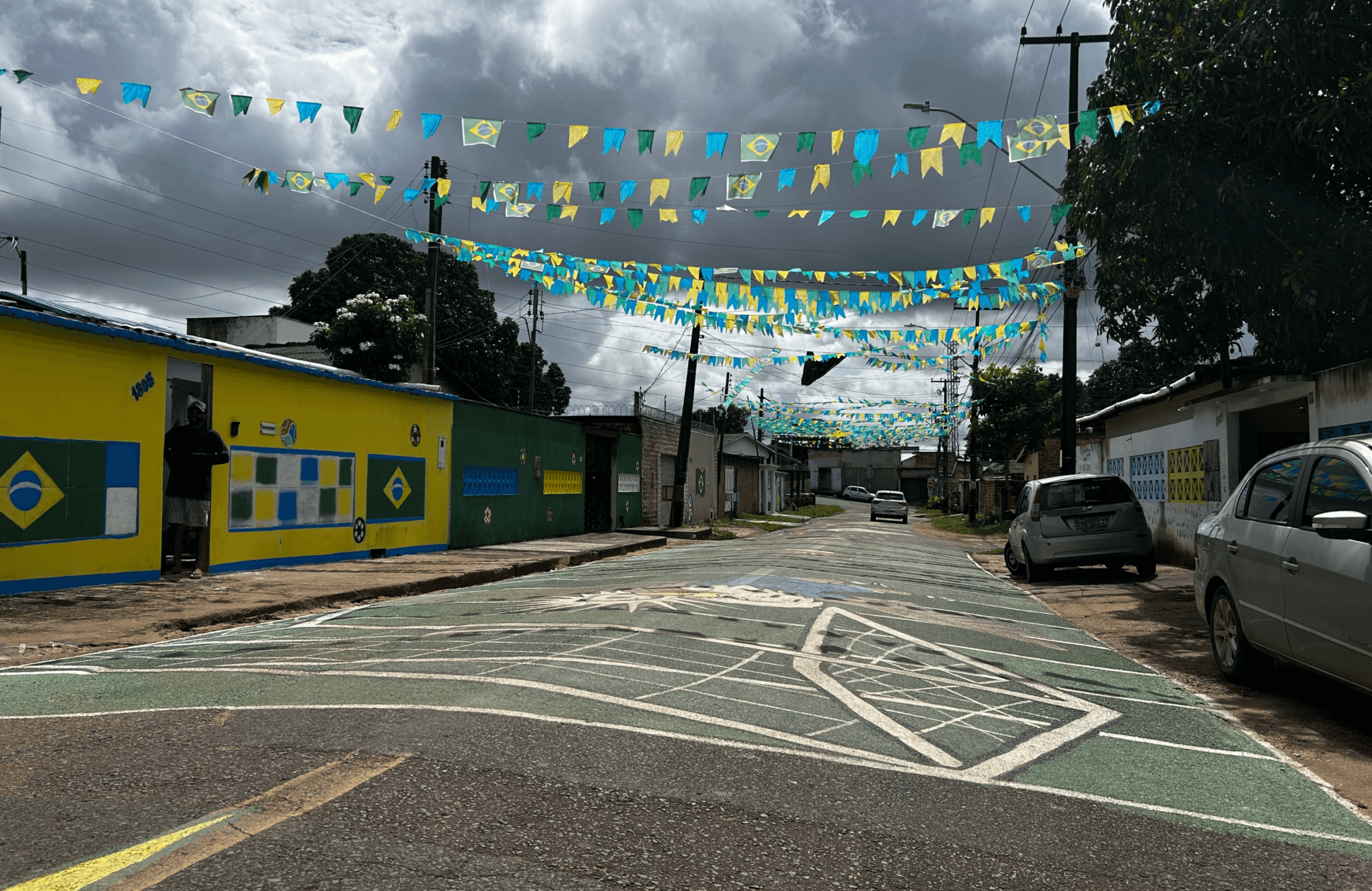 Moradores de Boa Vista Transformam ‘Rua Argentina’ em um Tributo Verde e Amarelo para a Copa do Mundo 2026