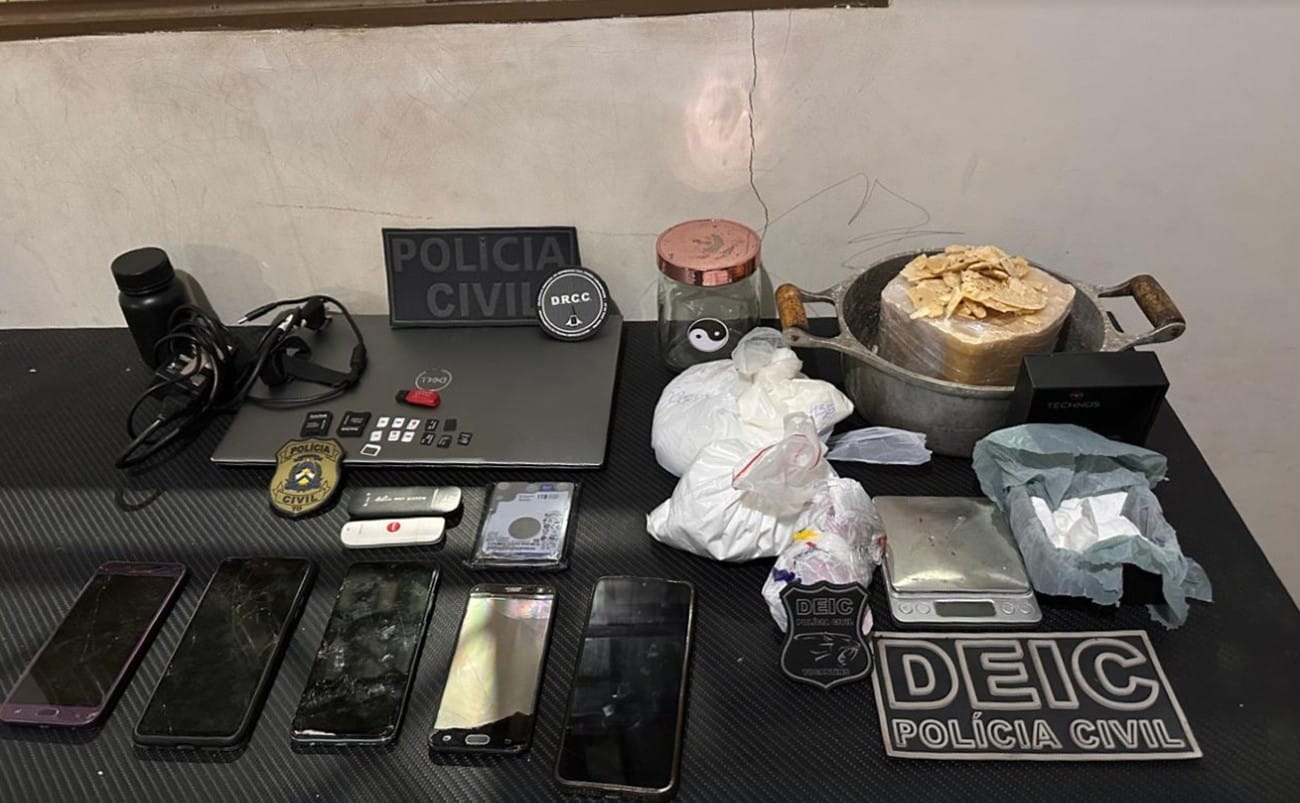 Irmãos presos por desvio de R$ 300 mil em criptomoedas em operação policial