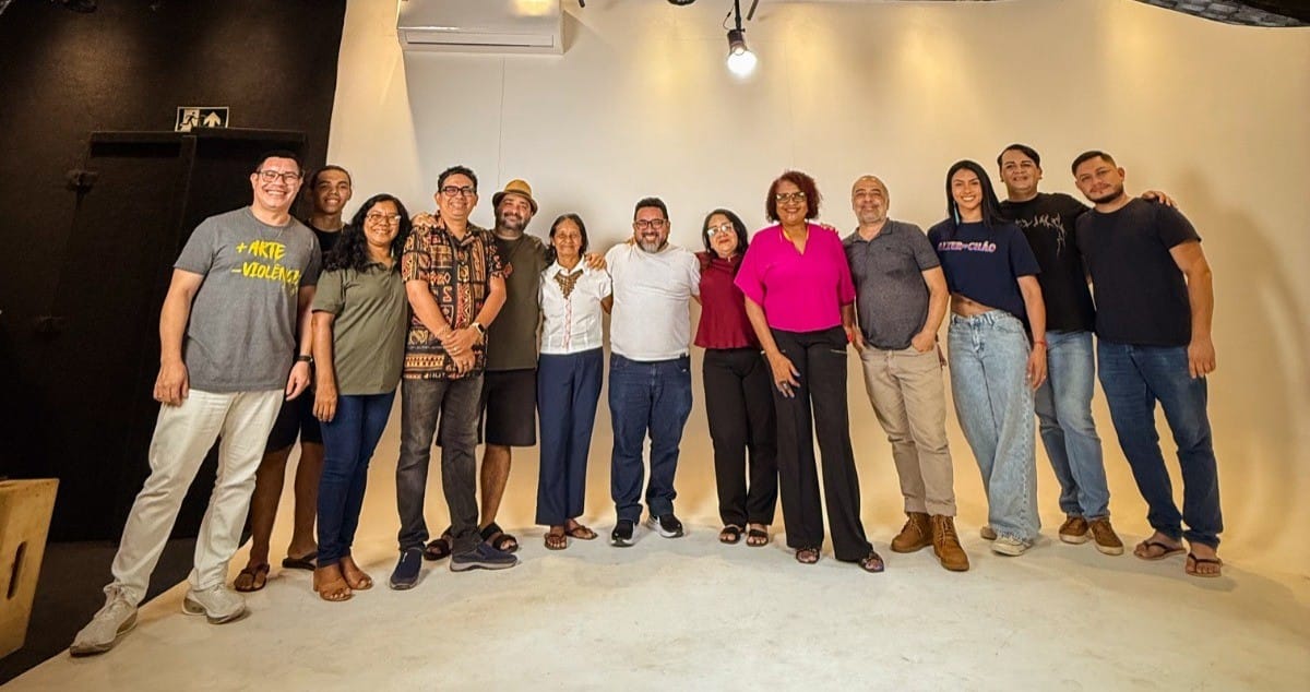 Lançamento da Campanha #VáAoTeatro em Santarém Reúne 17 Artistas em Vídeo Colaborativo
