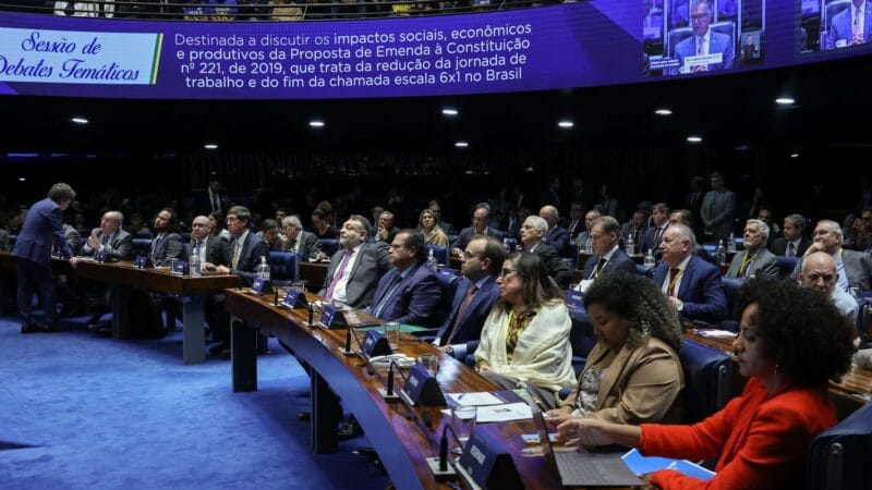 Debate no Senado sobre PEC que Modifica Escala de Trabalho 6×1