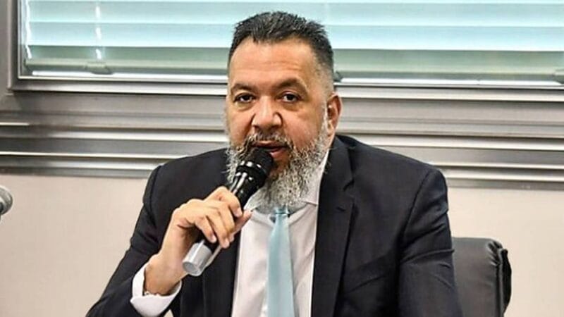 Ex-prefeito de Belford Roxo permanece preso após operação da PF