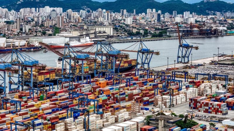 Brasil Avança nas Negociações com os EUA, Mantendo Etanol Fora do Debate