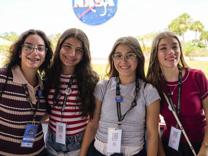 Alunas do Colégio Ser Conquistam Primeiro Lugar em Concurso Internacional com Projeto sobre Câncer de Mama