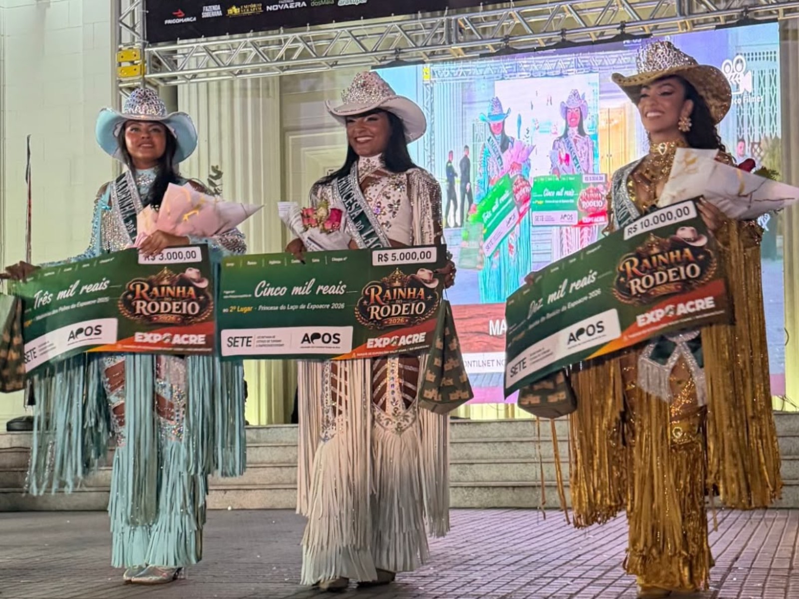 Erica Oliveira é Eleita Rainha do Rodeio da Expoacre 2026 em Cerimônia Marcante