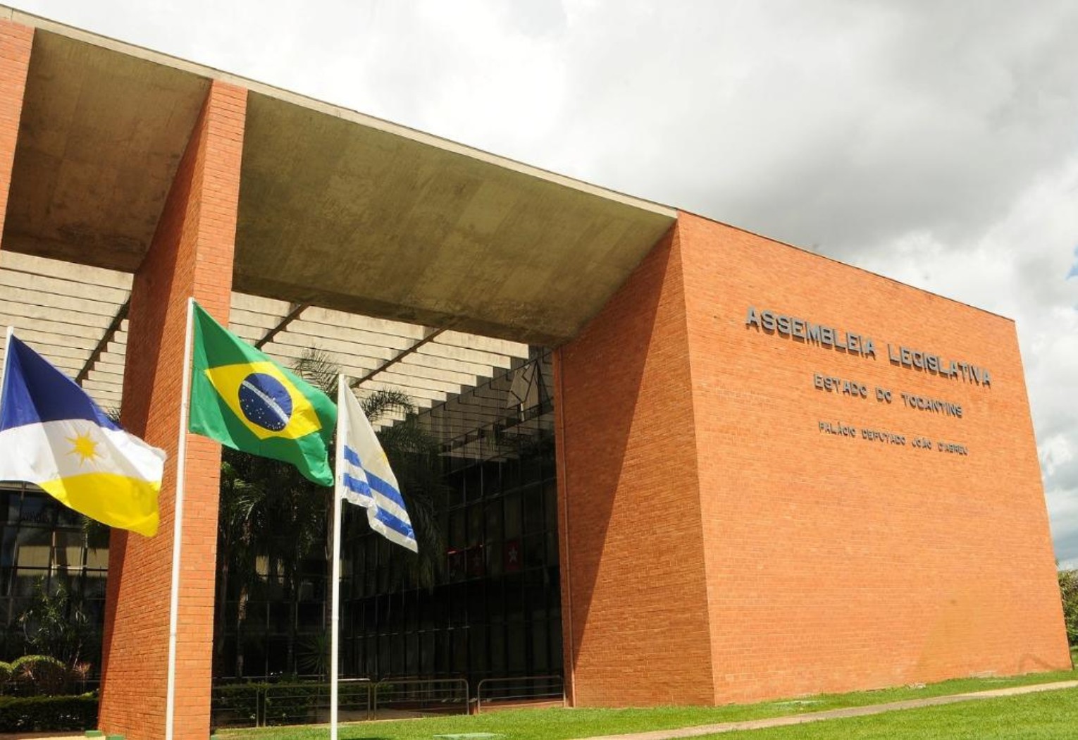 Ex-Servidores da Assembleia do Tocantins São Condenados por Irregularidades Financeiras