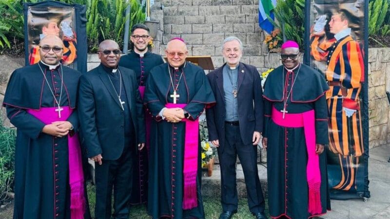 Núncio Apostólico Convoca à Paz e Dignidade na África do Sul