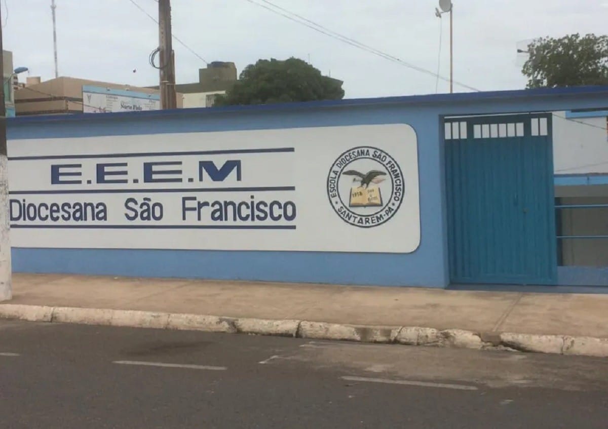 Educação em Santarém: Escolas Estaduais se Destacam no Enem 2025 no Pará