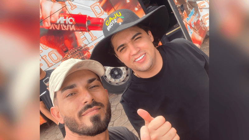 Natanzinho Surpreende Caminhoneiro com Presente Generoso e Passeio de Moto em Posto de Combustíveis