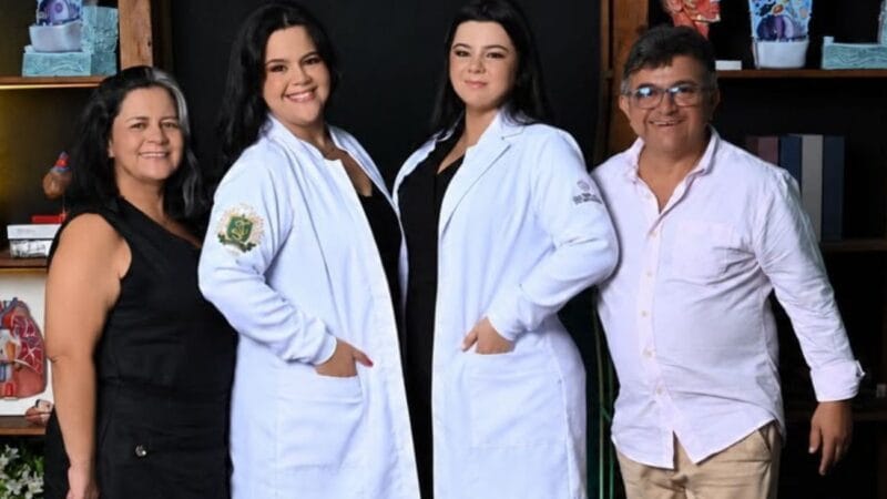 Feirante Dedica Vida ao Trabalho e Sustenta Filhas em Medicina com Venda de Pastéis