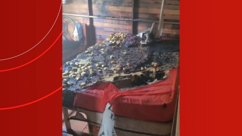 Homem é preso após agredir esposa e atear fogo em colchão onde filha dormia no Amazonas