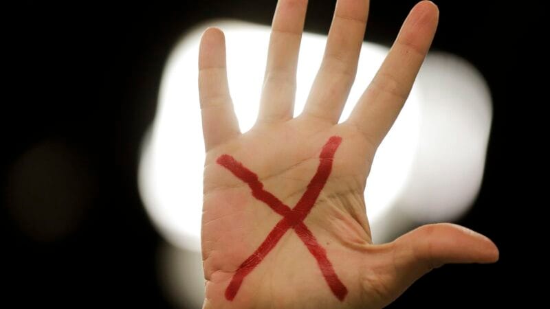 Congresso Avança em Medidas para Proteger Mulheres contra Violência