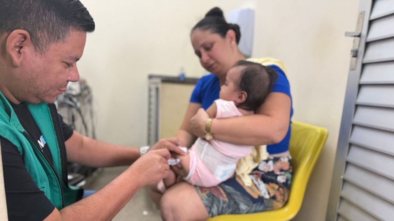 Início da aplicação da vacina contra pneumonia e meningite em Manaus