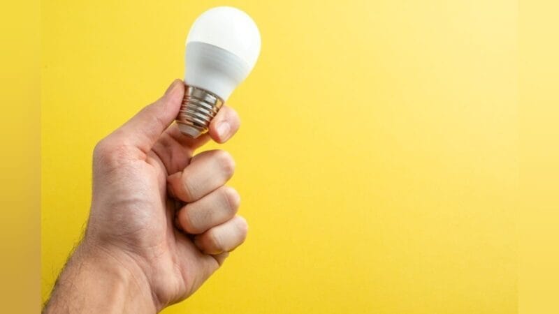 Como Reduzir o Impacto da Bandeira Amarela na Conta de Luz Durante as Férias