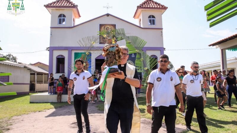 Círio de Sant’Ana Atraí Multidão em Óbidos e Celebra 172 Anos de Devoção