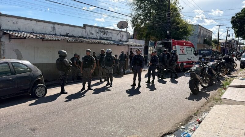 Homem é Ferido por Policiais ao Apontar Simulacro em Manaus