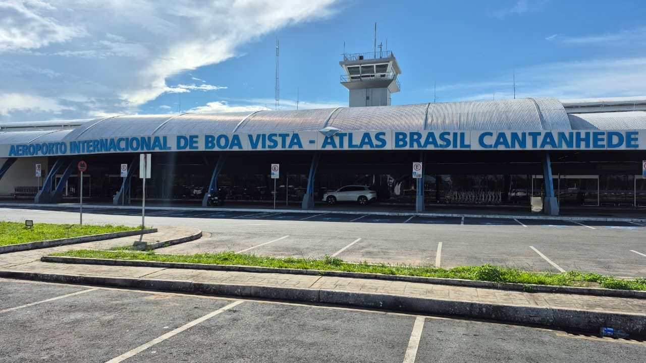 Mulher é Detida com 33 kg de Skunk em Aeroporto de Boa Vista e Alega Transportar Farinha