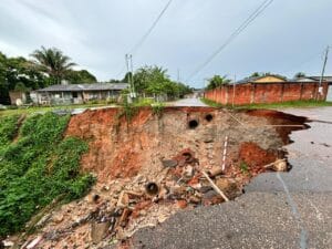 Mais de 44 mil pessoas em áreas de risco em Rio Branco: um alerta para a segurança urbana
