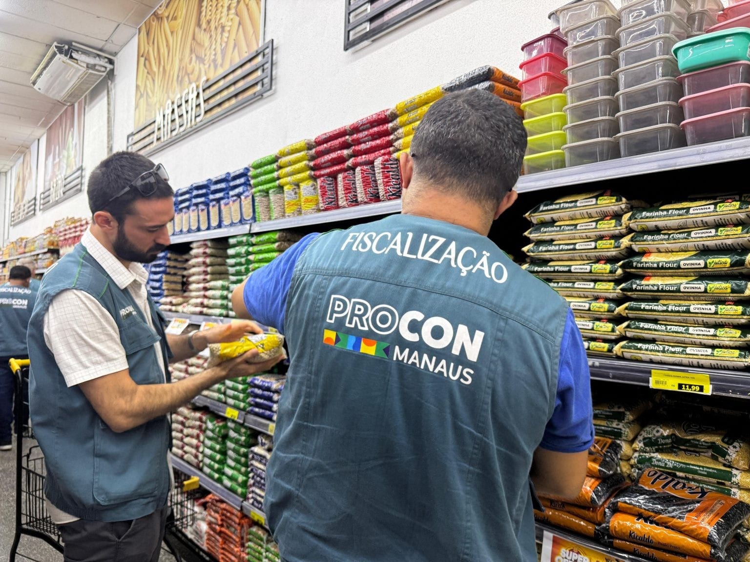 Procon Manaus Apreende Mais de 650 Produtos Irregulares em Supermercados