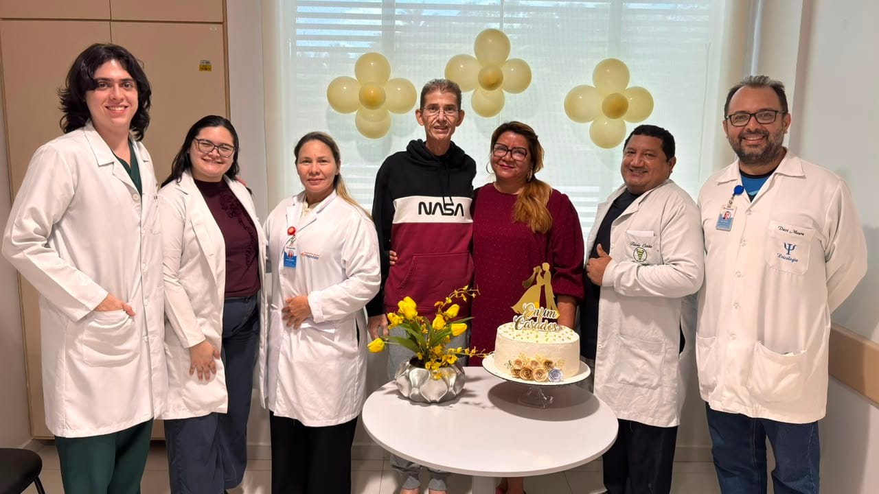 Casal de Manaus Celebra Casamento no Hospital Após 17 Anos de Relação Durante Luta Contra o Câncer